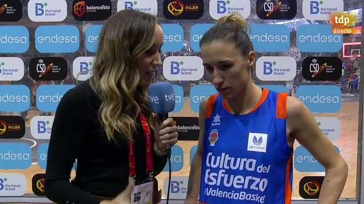 Baloncesto en RTVE - Queralt Casas, emocionada tras quedarse a las puertas de la final: "Da mucha rabia"