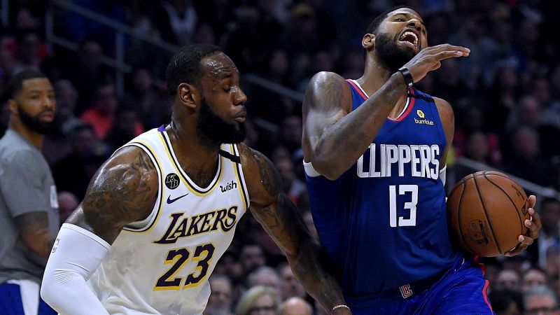 Los Lakers ganan el duelo angelino y se aseguran los playoffs