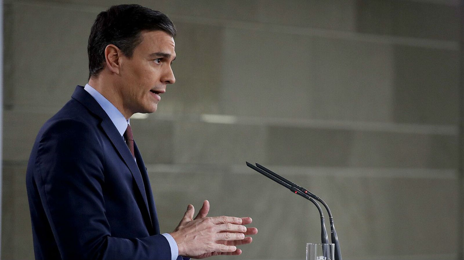 Sánchez anuncia medidas ante el coronavirus para proteger a trabajadores con hijos y empresas - RTVE.es | Ver