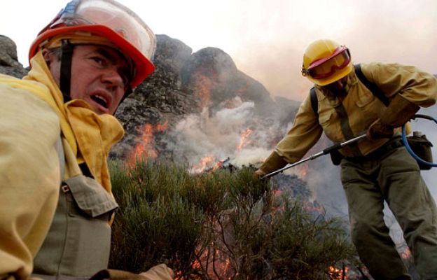  - El incendio de Ávila sigue activo