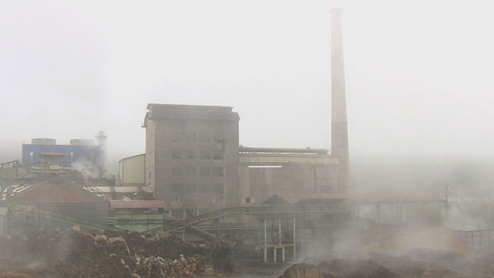 Comando Actualidad - Vivir en el polvorín - ver ahora