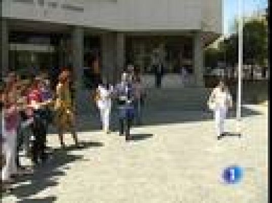  - Declaran tres asesores