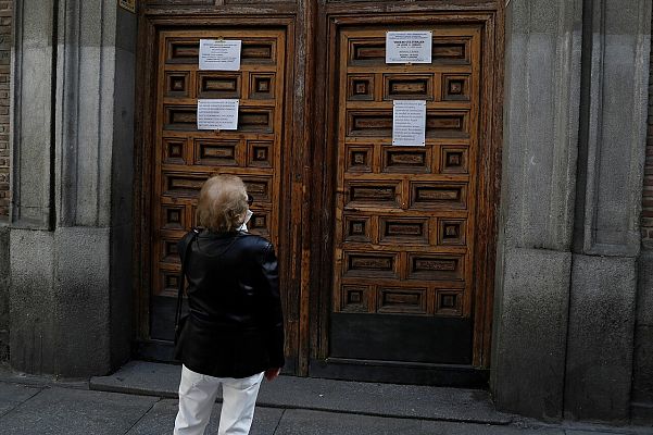 Telediario 1 - Madrid suspende las misas públicas