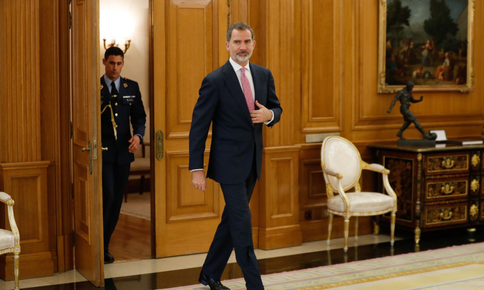 El rey Felipe VI renuncia a la herencia de su padre