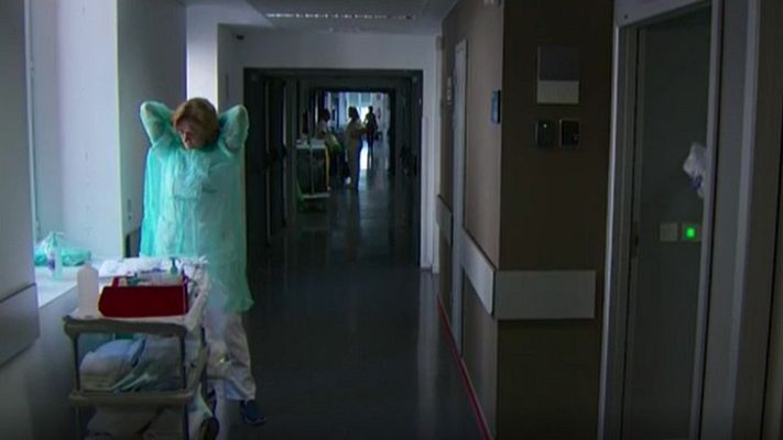 Telediario 1 - Estudiantes de MIR y enfermeros y médicos jubilados refuerzan los hospitales