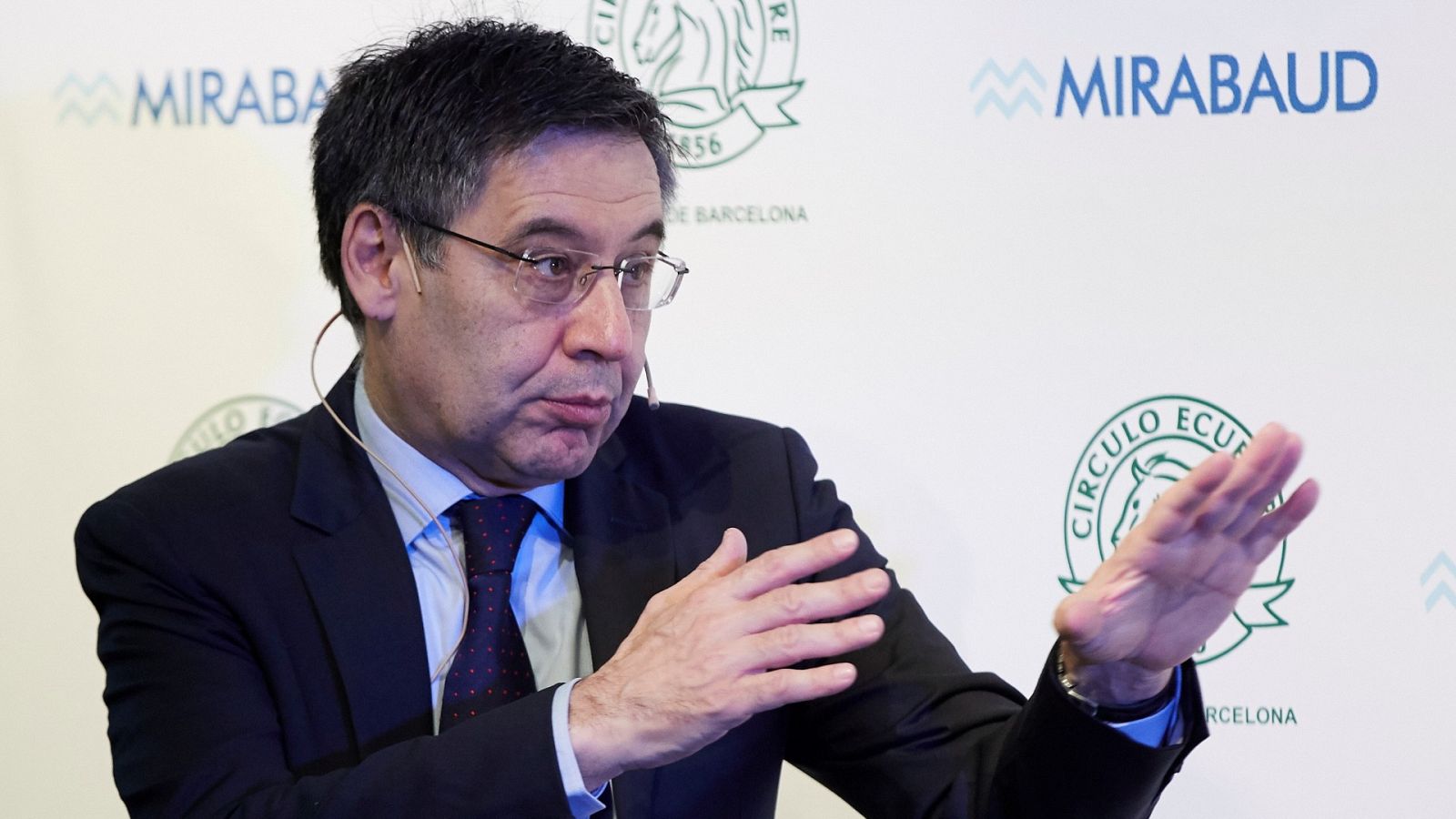 El Barça estudia aplazar una parte de las fichas de sus jugadores | Ver