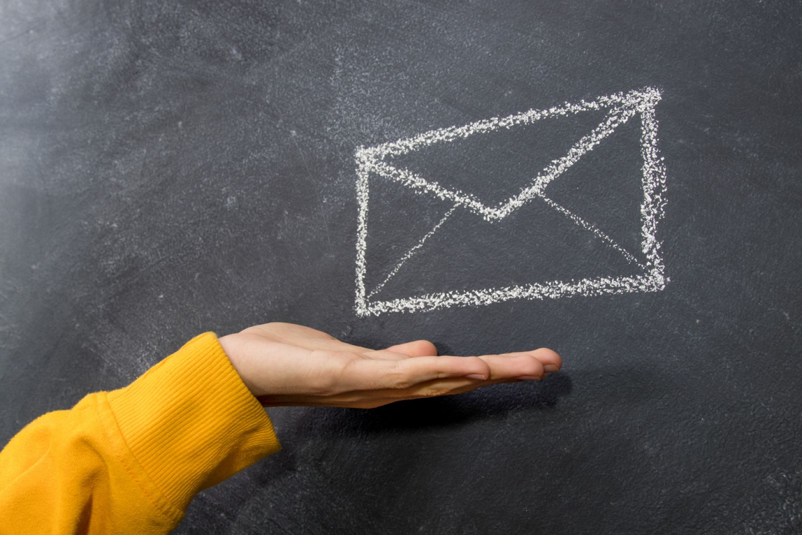 Asi funcionan los servios de correos durante el periodo del coroanvirus - España Directo | Ver