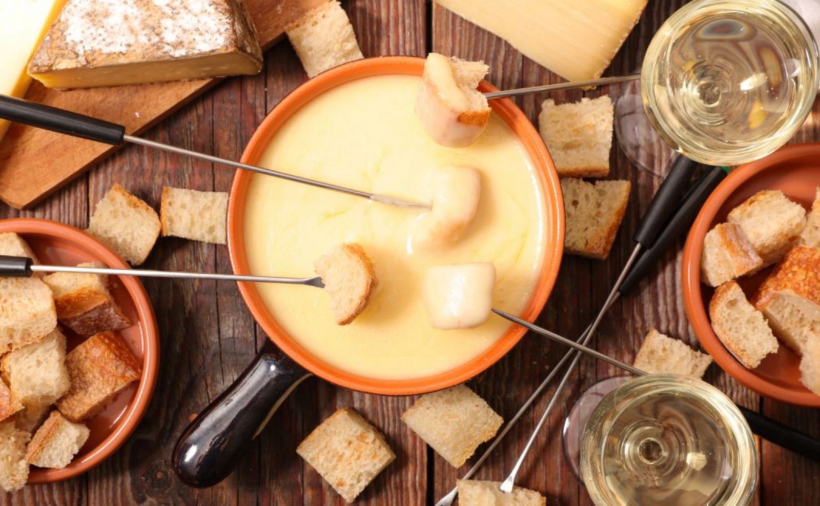 Cómo se hace una fondue de queso