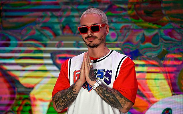 Telediario 1 - J Balvin lanza su nuevo disco 'Colores' con la esperanza de compartir algo de alegría frente al coronavirus