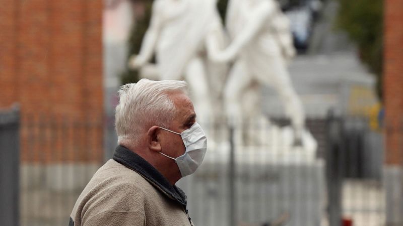 Los pacientes que superan el coronavirus: "Quédate en casa, es la mejor vacuna"