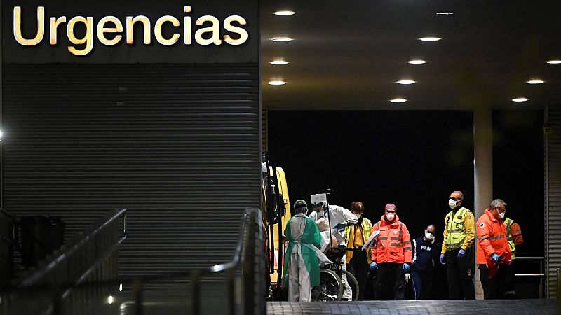 Los profesionales sanitarios aseguran que están desbordados y les faltan medios