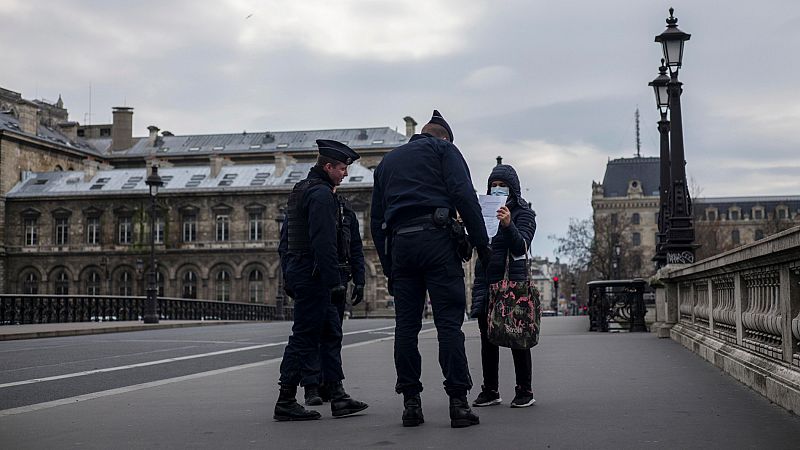 Francia decreta el estado de emergencia sanitaria, que permitirá al Gobierno tomar medidas más drásticas