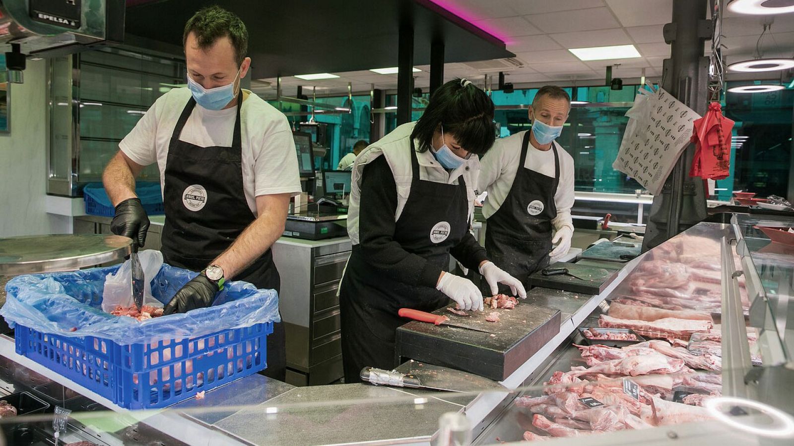 Coronavirus | Los expertos aconsejan un uso correcto de mascarillas y guantes | Ver