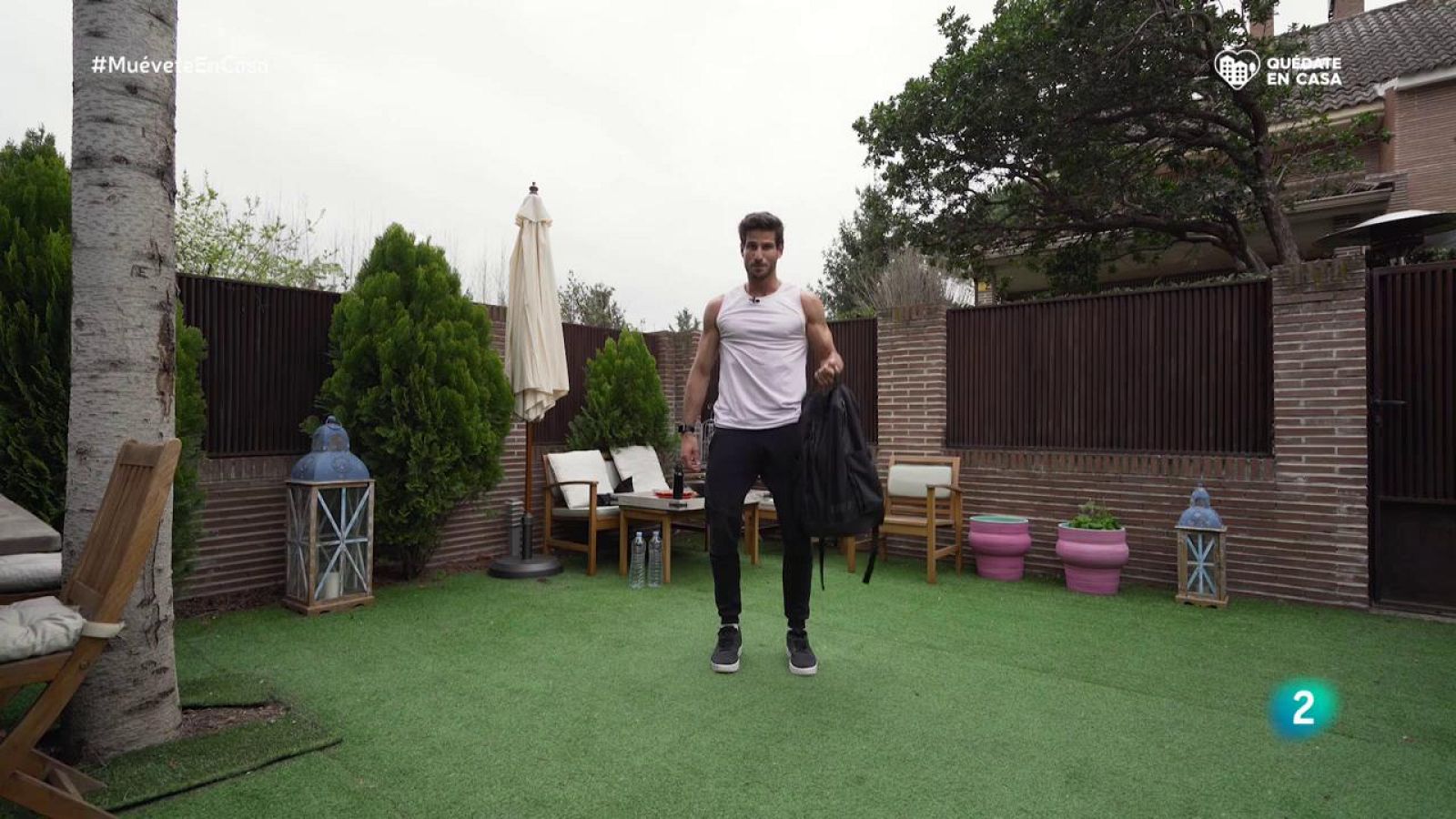 Segunda parte: ¡Actividad de piernas y glúteos con una mochila!