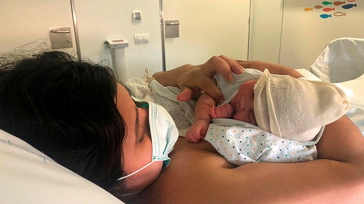 Telediario 1 - Nacen en España varios bebés de madres con coronavirus