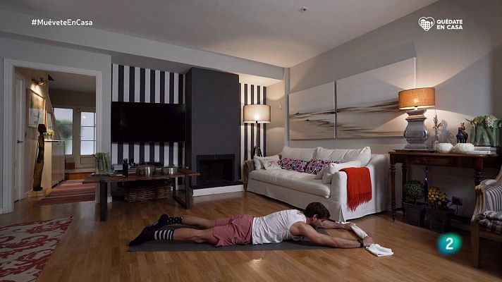 Muévete en casa - ¡Prepárate para los ejercicios de intensidad con una toalla!