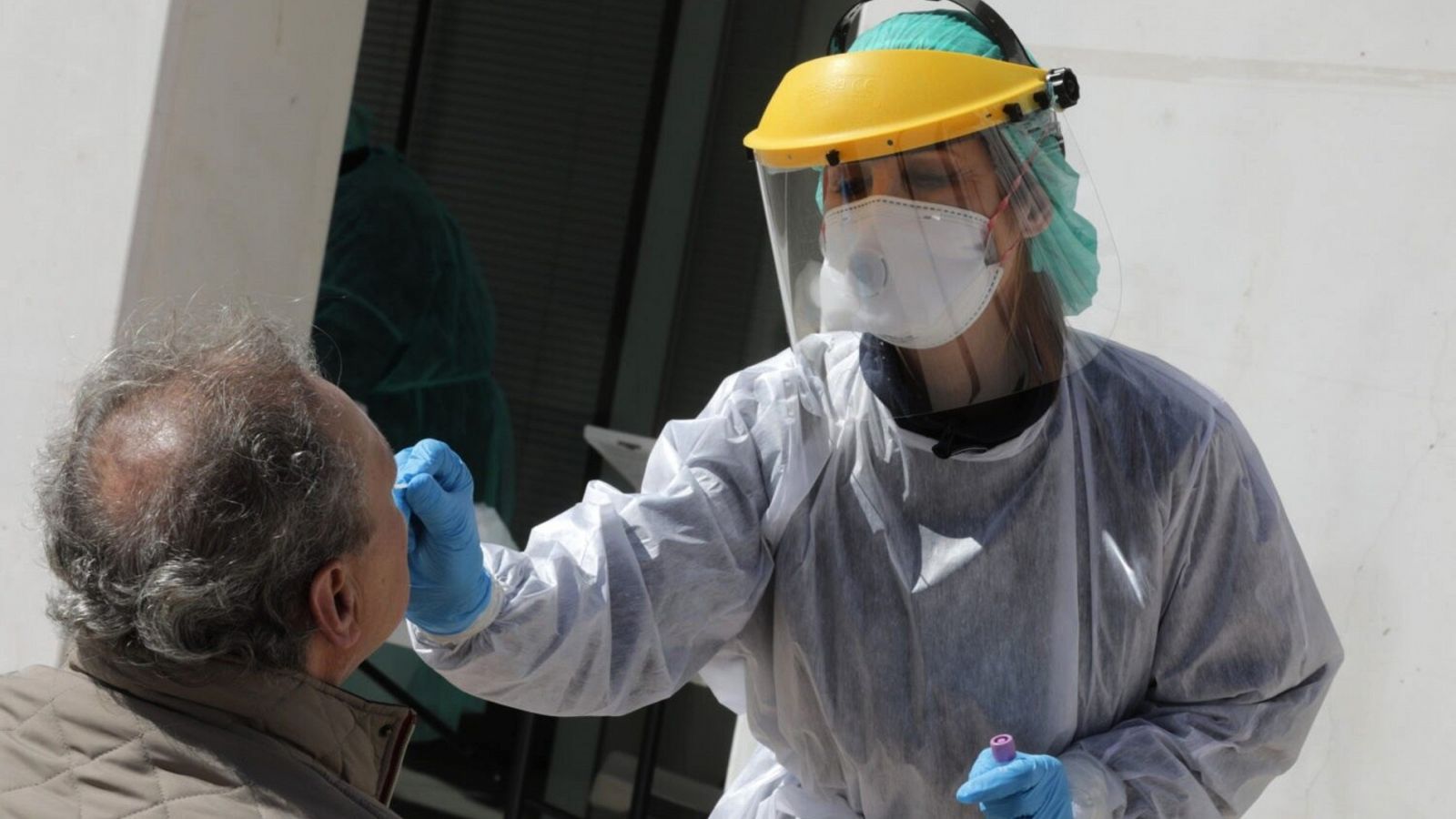 China asegura que España compró tests de coronavirus defectuosos a una empresa sin licencia