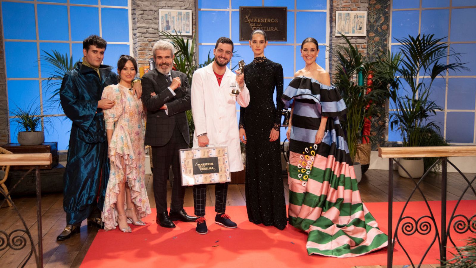 joshua ganador maestros de la costura 3 final tve prueba cristina pedroche vestido nochevieja