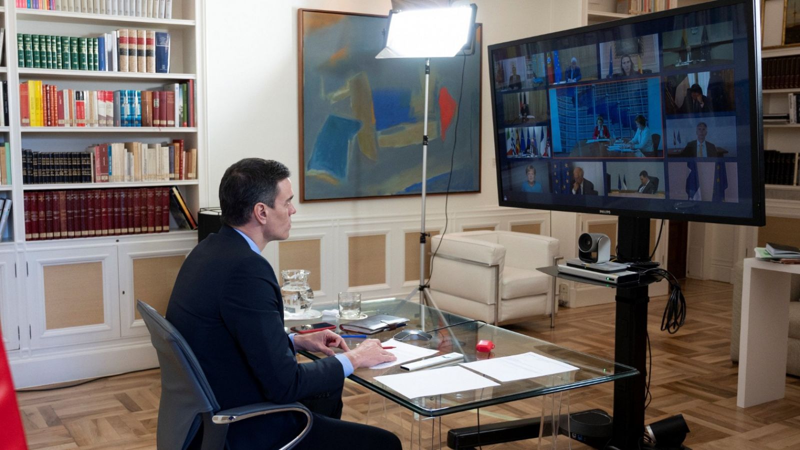 Los líderes de la UE chocan por el plan para combatir el coronavirus y se dan dos semanas para negociar | Ver