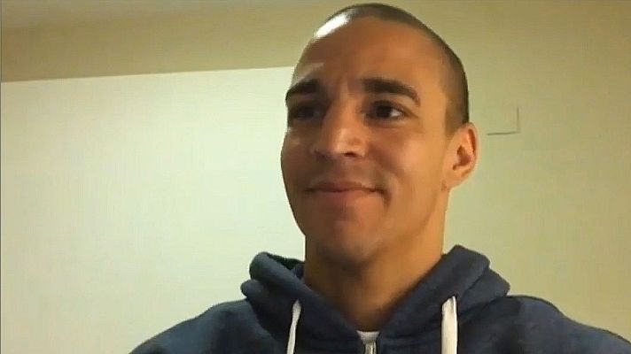 Telediario 1 - Cantantes y futbolistas, unidos contra el coronavirus en LaLiga Fest