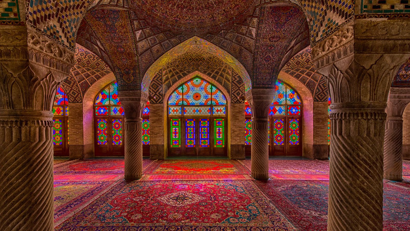 Documenta2 - Monumentos sagrados: Mezquitas, arte y espacio - ver ahora