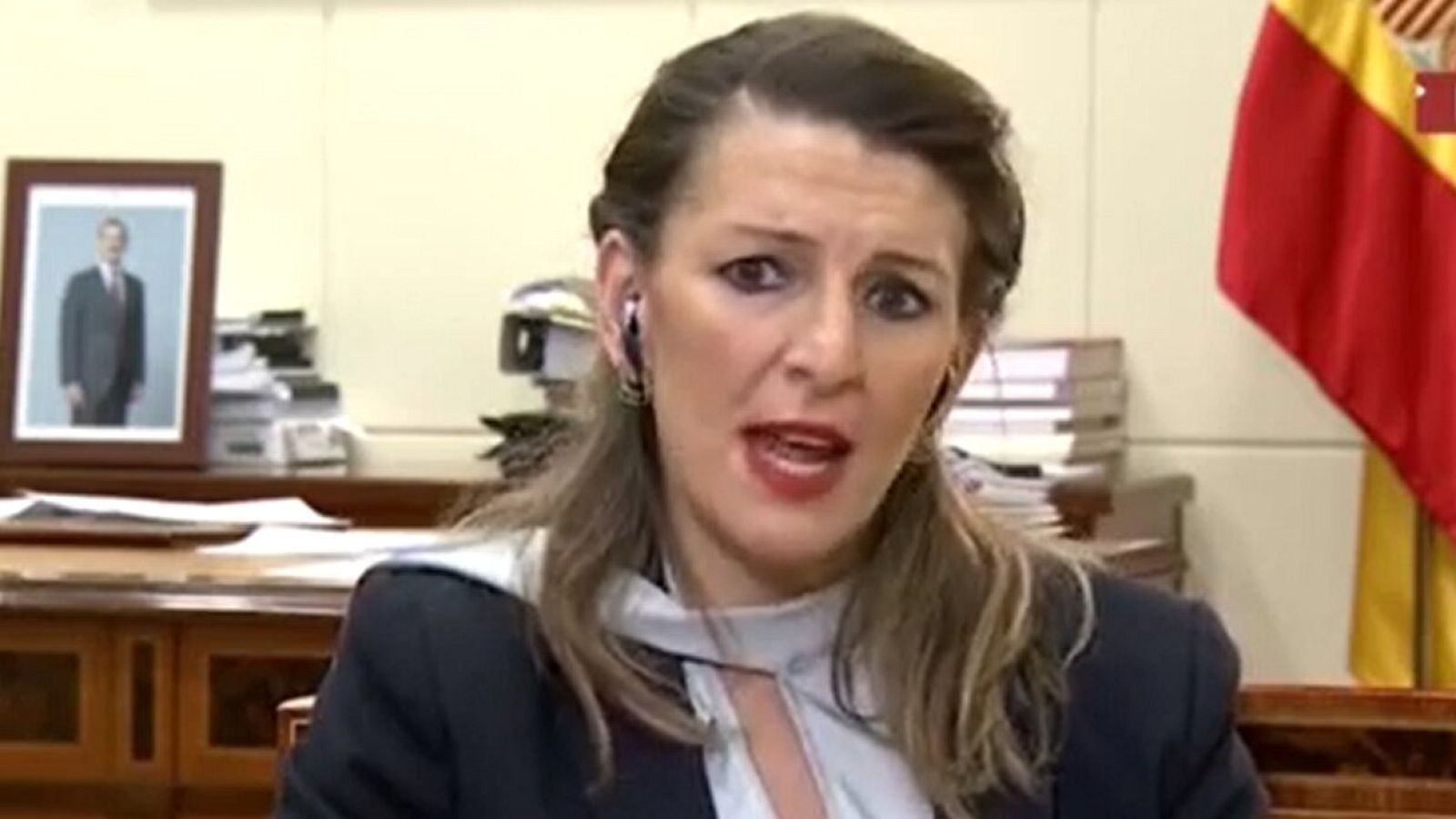 Yolanda Díaz: "Estamos ante una crisis sanitaria con grandes consecuencias sociales" - RTVE.es - La noche en 24h | Ver