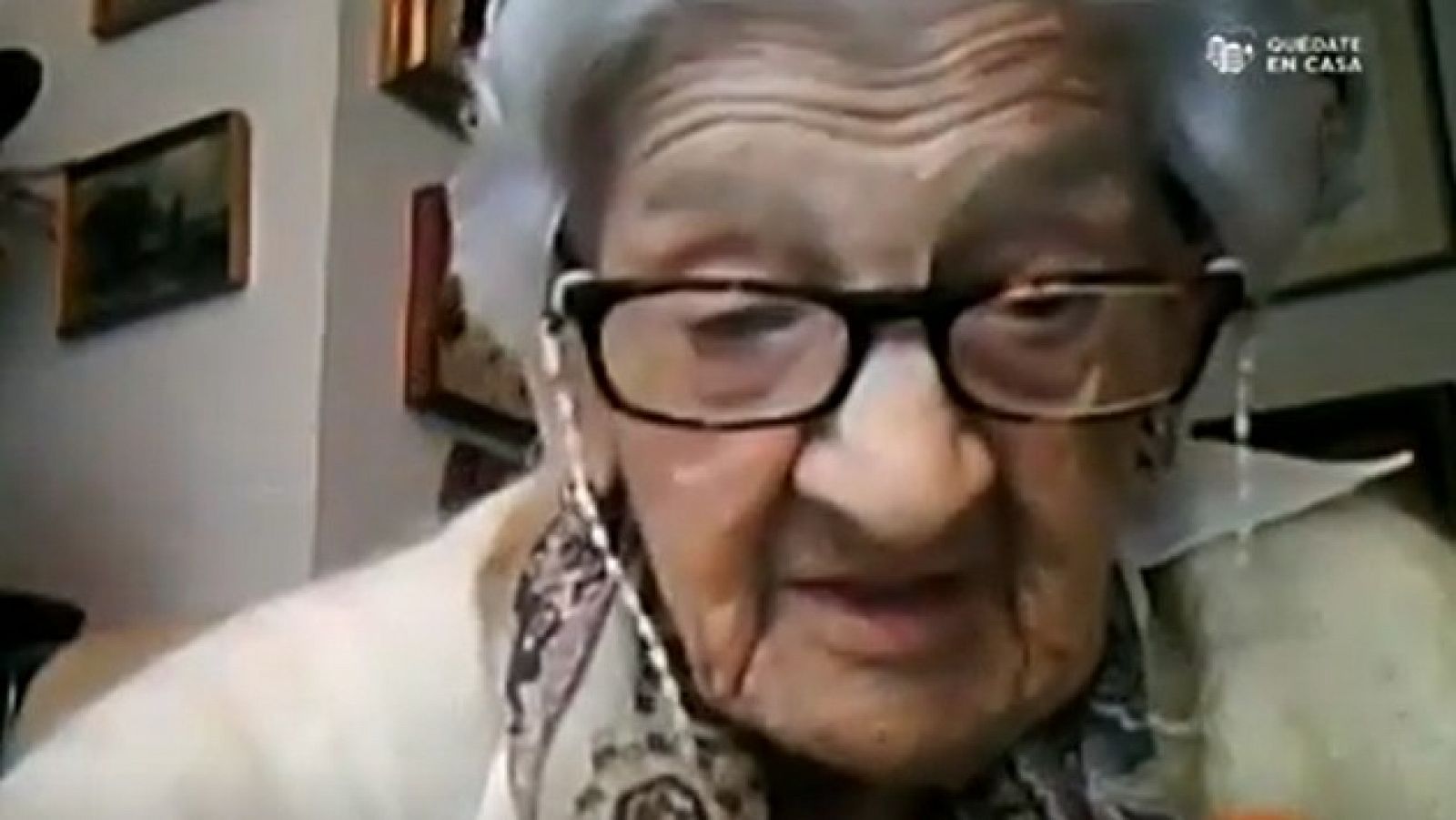 Lulú Vázquez acaba de cumplir 110 años en confinamiento: "No me gusta que no pueda entrar nadie en casa"