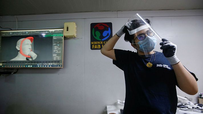 Telediario 1 - El parón de la industrial provoca el cierre de empresas