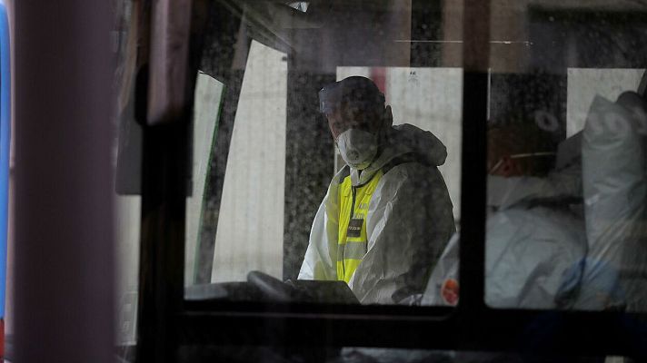 Telediario 1 - Empresas no oficiales ofrecen material snaitario