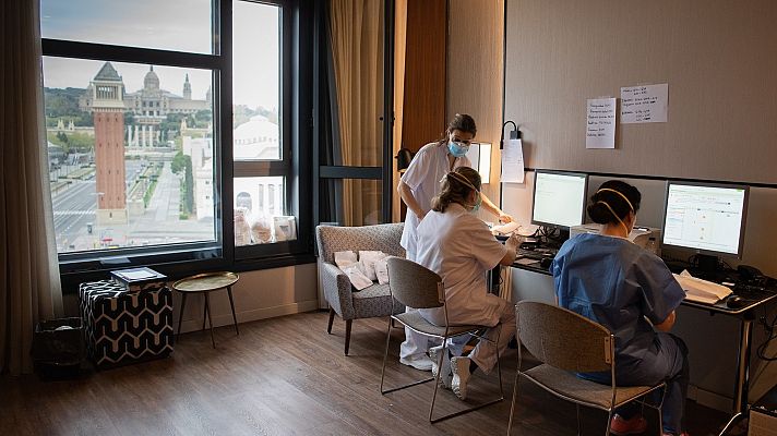 Los hoteles ya atienden a pacientes y los sanitarios denuncian falta de protección