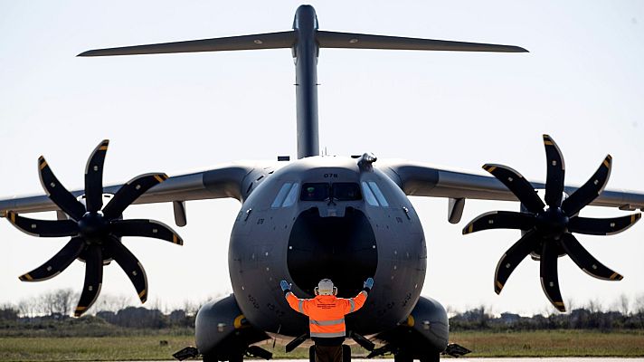 Telediario 1 - Turquía retiene un avión con respiradores para España