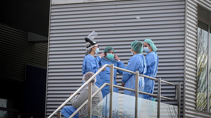 Profesiones sanitarias alertan del riesgo que supone nuevo protocolo de Sanidad para trabajadores con síntomas