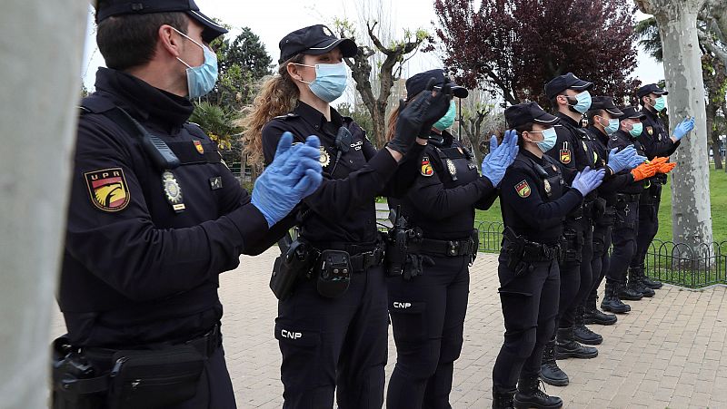 Vídeo | Dani Cabezón, portero de fútbol sala y policía: "Juntos podremos vencer a este virus"