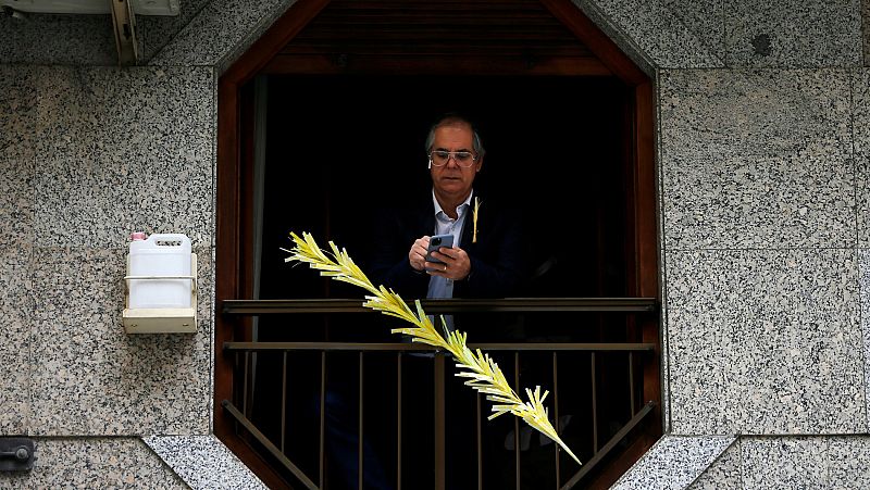 Vídeo: PhotoEspaña prepara el proyecto 'Desde mi balcón'