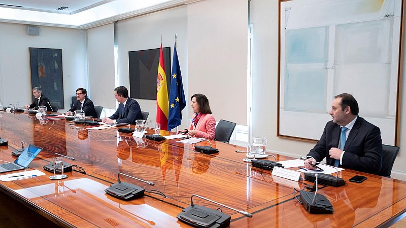 Sánchez pide a los presidentes autonómicos un plan para separar a los asintomáticos