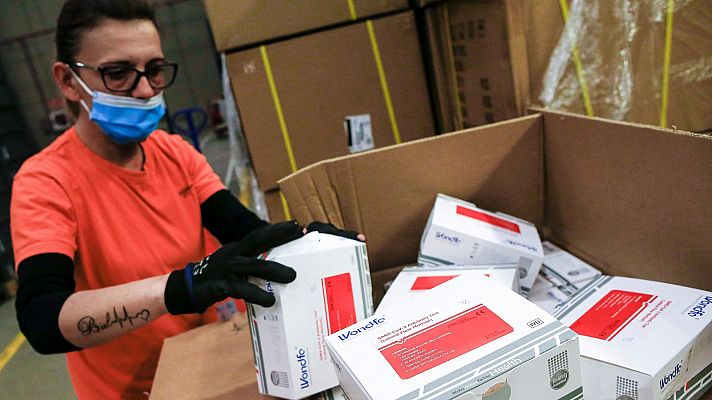 Informativo 24h - Sanidad anuncia un contrato para producir en España 60 millones de mascarillas