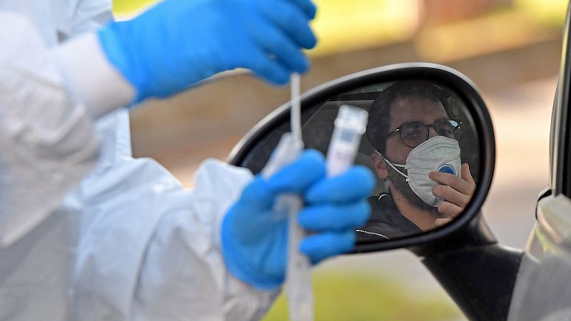 Sanidad seguirá compaginando los test PCR con los test rápidos para la detección del coronavirus