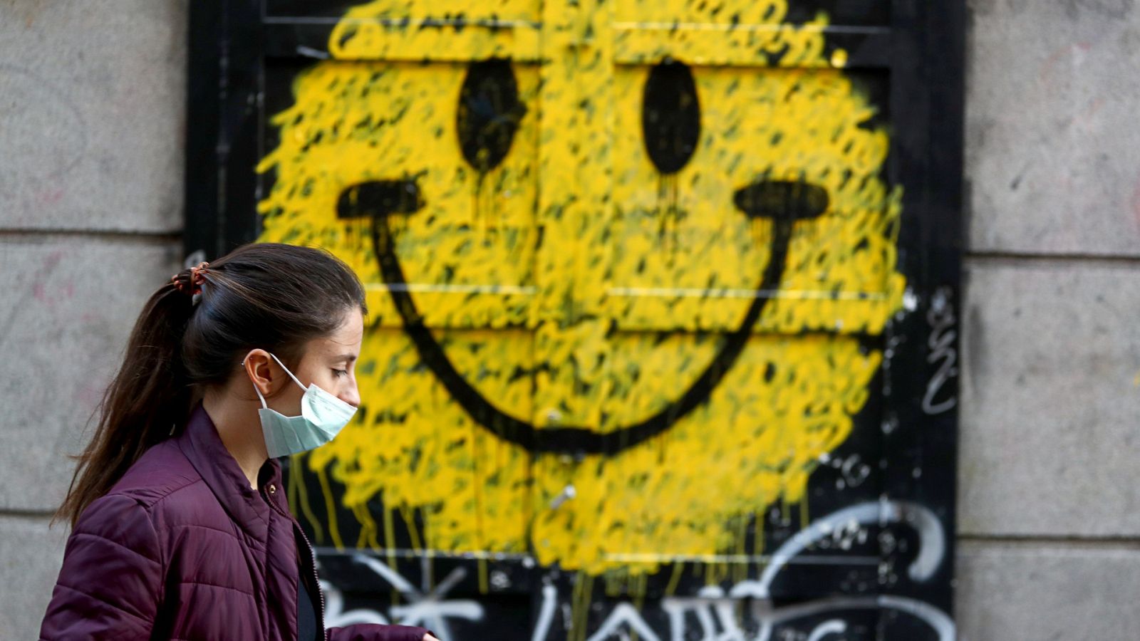 España empieza a frenar al coronavirus con un índice de contagio diario del 3% y el menor número de muertes en dos semanas