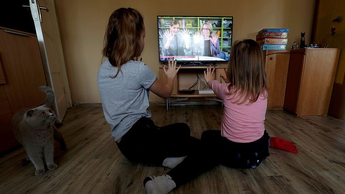 Telediario 1 - Crece el consumo y el gasto eléctrico en casa por el confinamiento