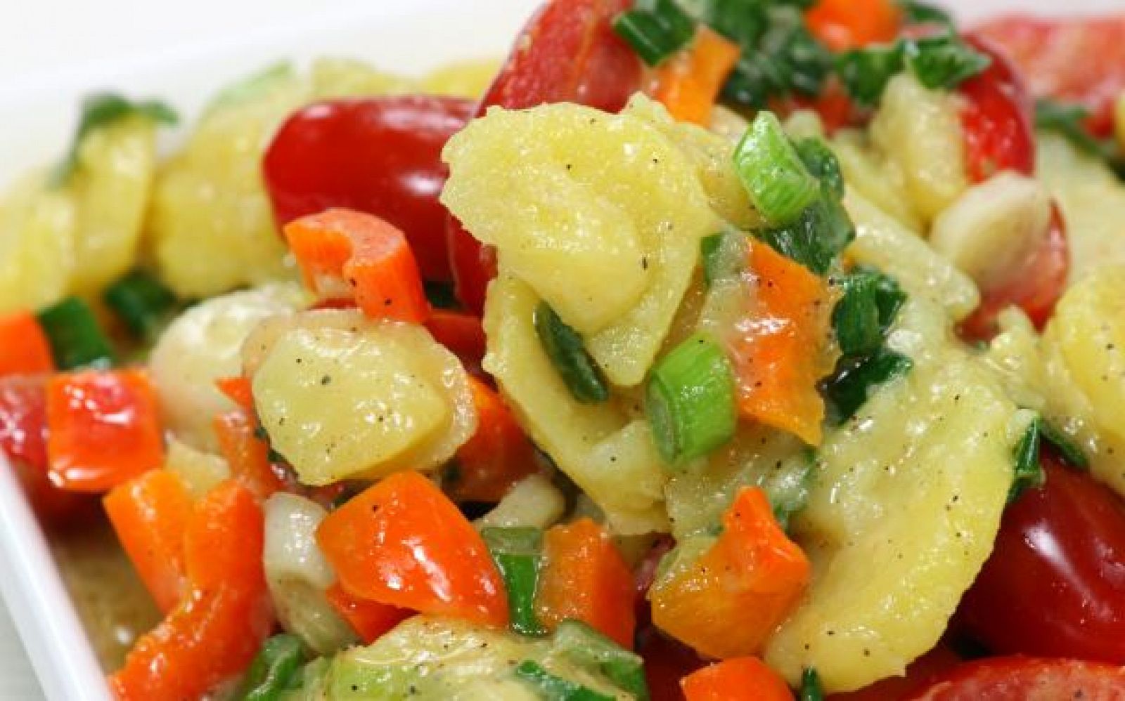 Receta de patatas con pimientos y vinagreta, sencilla y rica