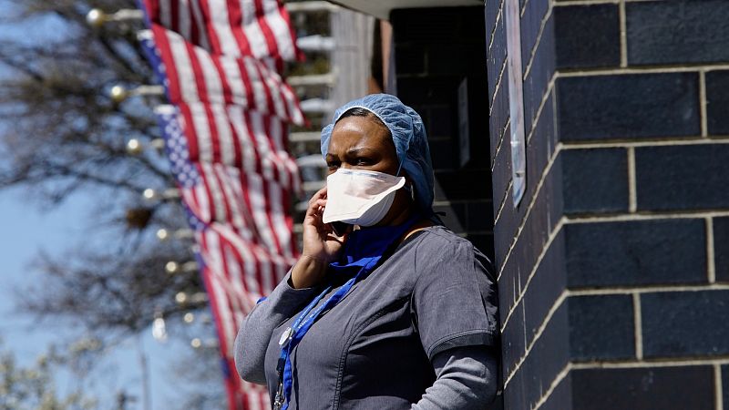 Coronavirus en EE.UU.: Nueva York plantea "entierros temporales" en parques ante las morgues desbordadas