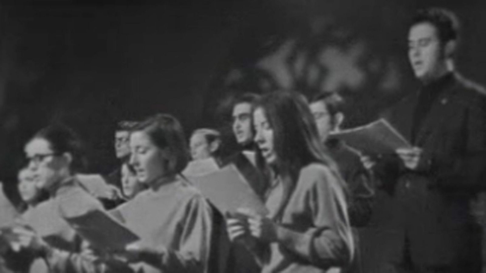 Luces en la noche - La voz del pueblo canta la Semana Santa - Luces en la noche | Ver