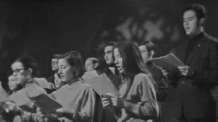 Luces en la noche - La voz del pueblo canta la Semana Santa