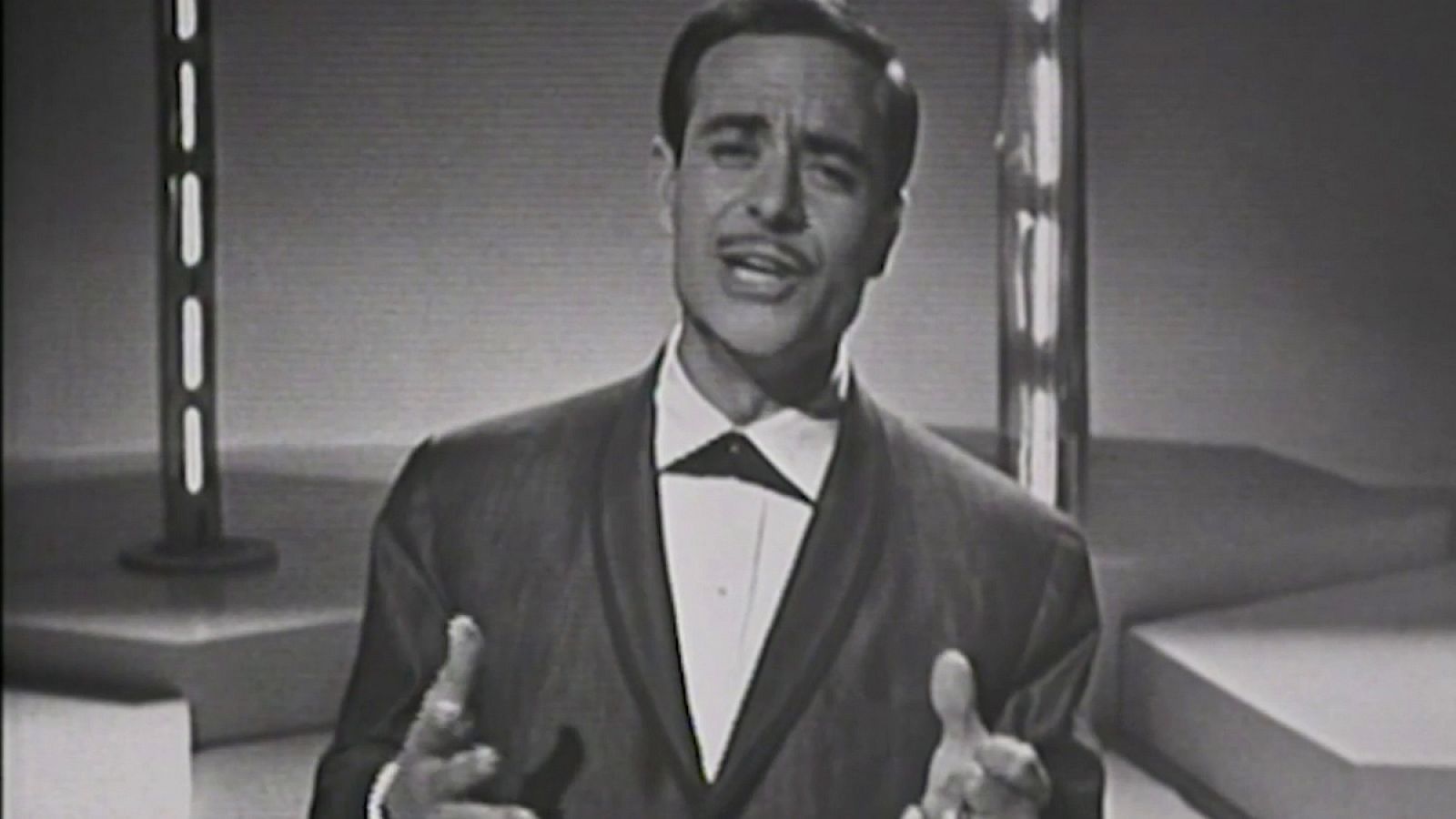 Eurovisión 1963 - José Guardiola cantó "Algo prodigioso"