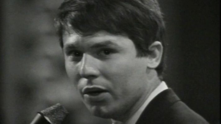 Raphael cantó "Hablemos de amor" en Eurovisión 1967