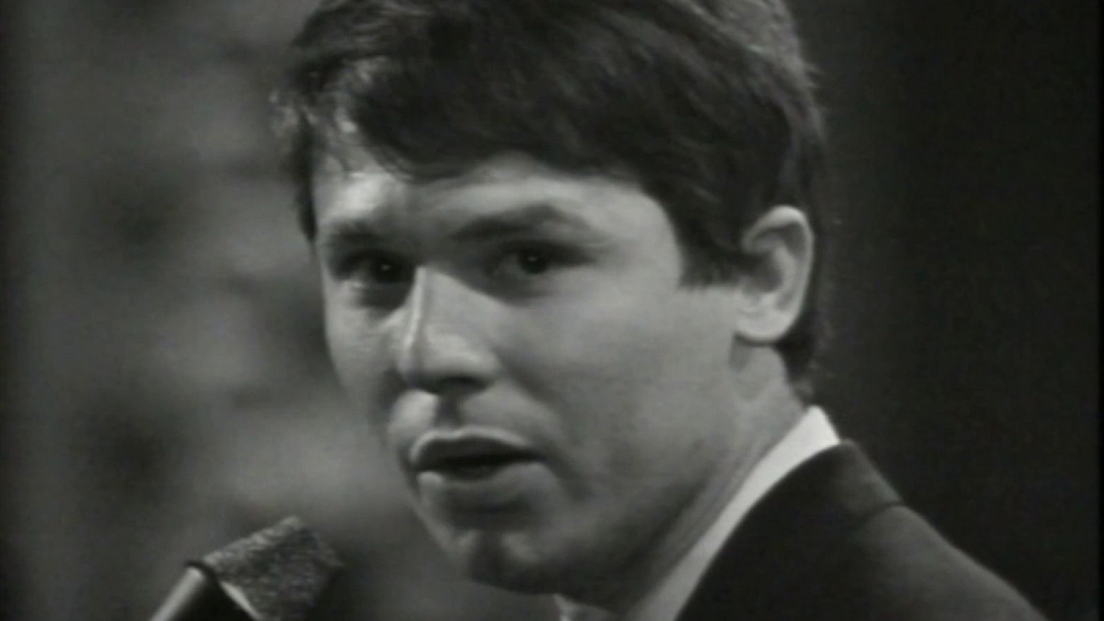 Eurovisión 1967 - Raphael cantó "Hablemos de amor"
