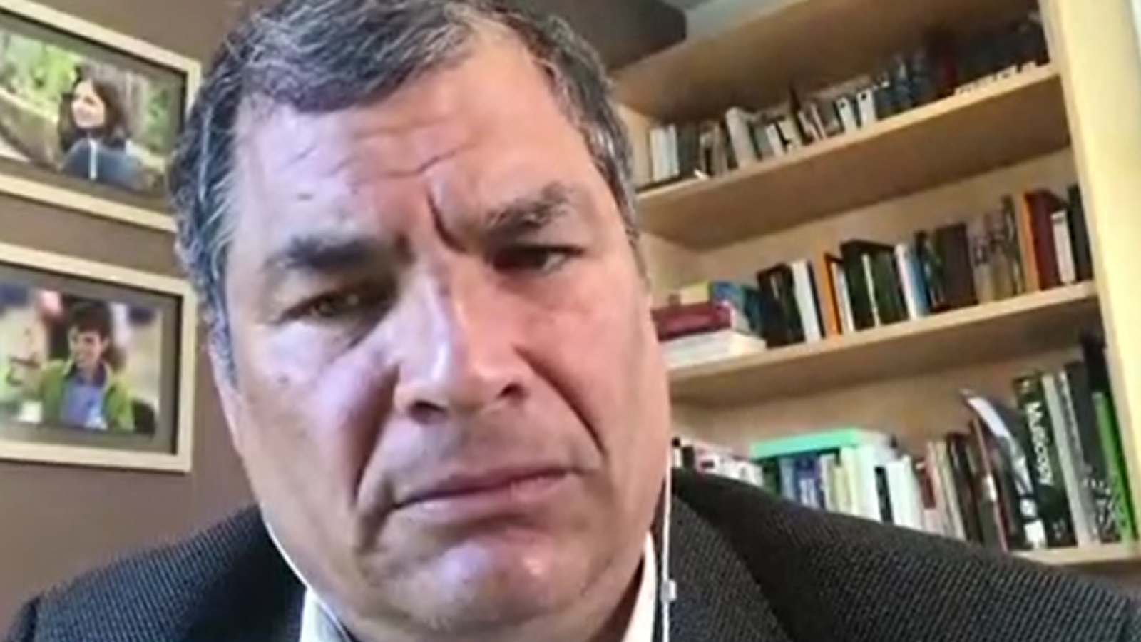 Rafael Correa, expresidente de Ecuador: "Al actual Gobierno no le importa el bienestar de las personas cuando está muriendo gente en las calles" - RTVE.es