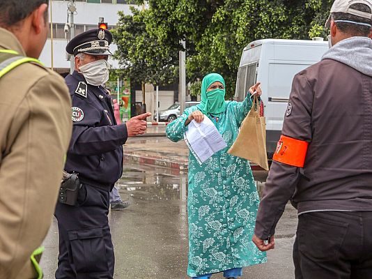 Marruecos ordena el uso obligatorio de mascarilla entre la población civil