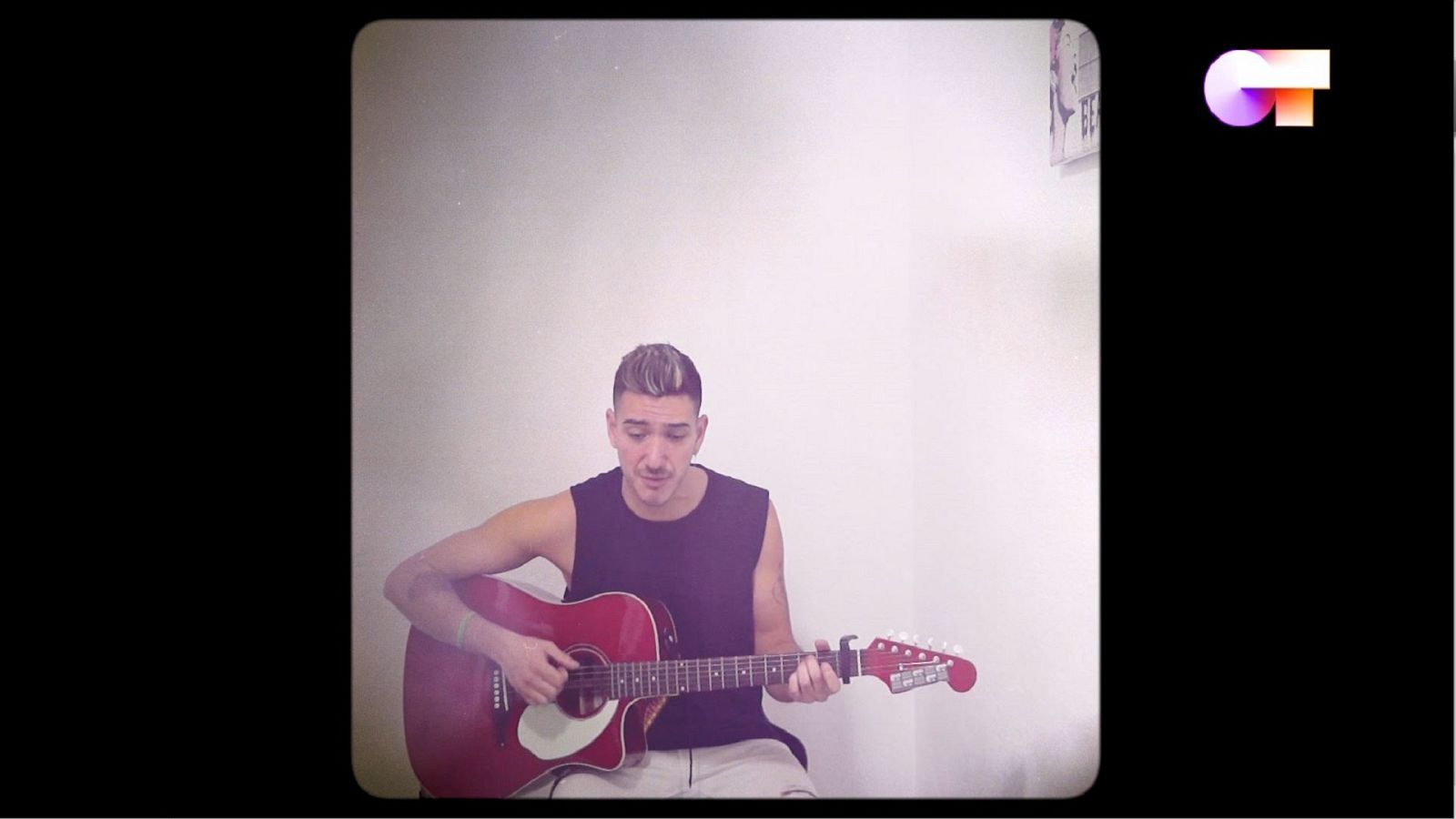 El accidentado concierto de Bruno de OT 2020 desde su casa, confinado