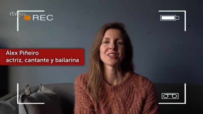 Días de cine - La actriz, cantante y bailarina, Alex Pîñeiro nos canta 'Over the rainbow'